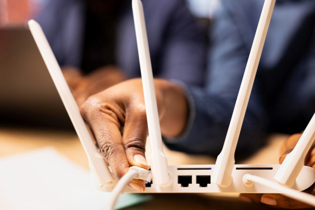 Semtech launches power-efficient rugged 5G RedCap routers A person busy working with a router