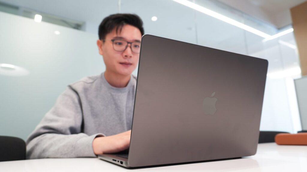 MacBook Pro vs. MacBook Air: We tested both models, and here's which one to buy in 2026