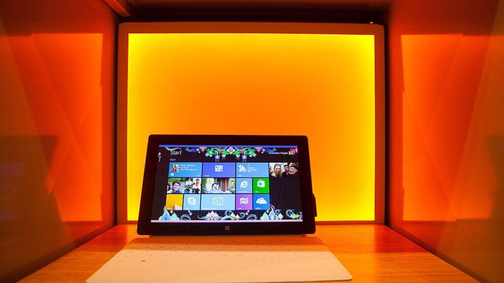 MacBook Neo proves that Microsoft had the fitting thought, however the improper execution MacBook Neo proves that Microsoft had the right idea, but the wrong execution