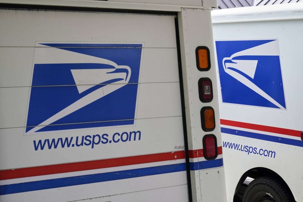 US Postal Service expects to expire of money in a 12 months with out assist from Congress, postmaster says US Postal Service expects to run out of cash in a year without help from Congress, postmaster says