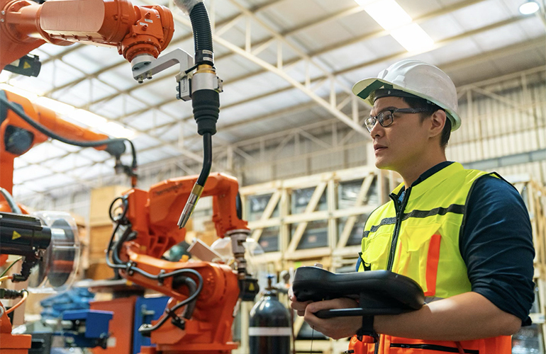 Mechanical Minds: Teaching Robots to Decode Human Cues How humanoids learn to read the room