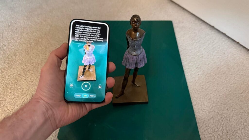 How I use Siri mode in the iOS 27 Camera app to ask questions about anything I see