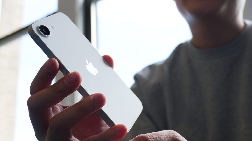 I Immediately Adjust These 7 Privacy Settings on Every New Phone — Here’s Why I always change these 7 phone privacy settings on every new device - here's why