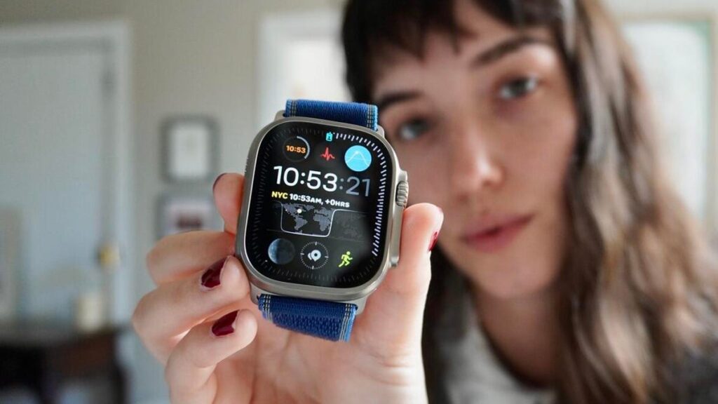 Why the Apple Watch Desperately Needs a Smarter Siri Before the iPhone Does The Apple Watch needs a better Siri more than the iPhone right now
