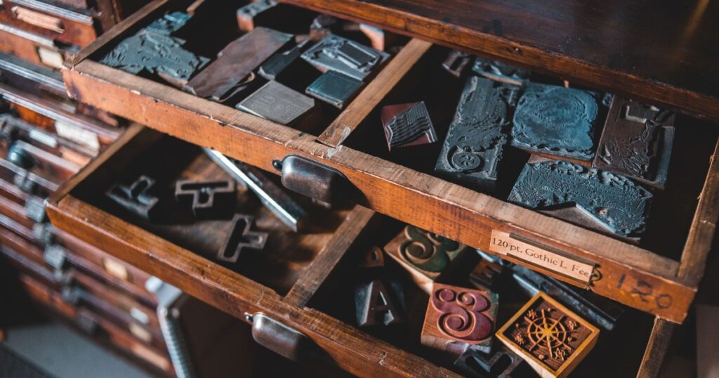 The Prompt Alchemist: Crafting Perfect RAG Responses from a Golden Base and Question-Specific Rules Assemble Each RAG Generation Prompt from a Base Prompt Plus the Rules Each Question Needs