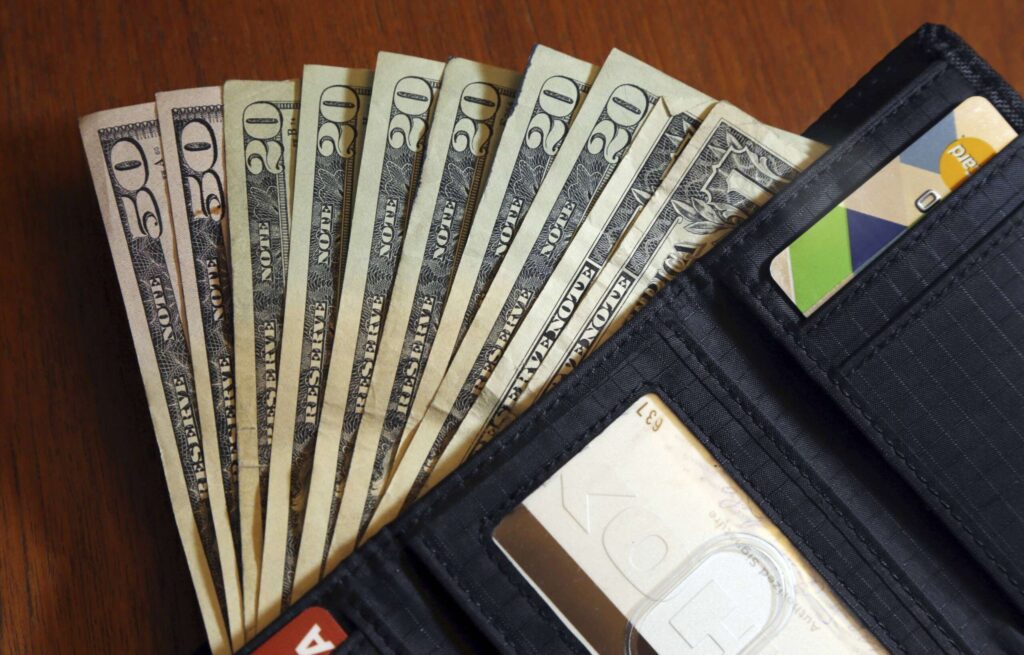 Washington’s New Elite: 400 Federal Roles Now Command $400,000 Salaries 400 federal positions will now earn salaries of $400,000