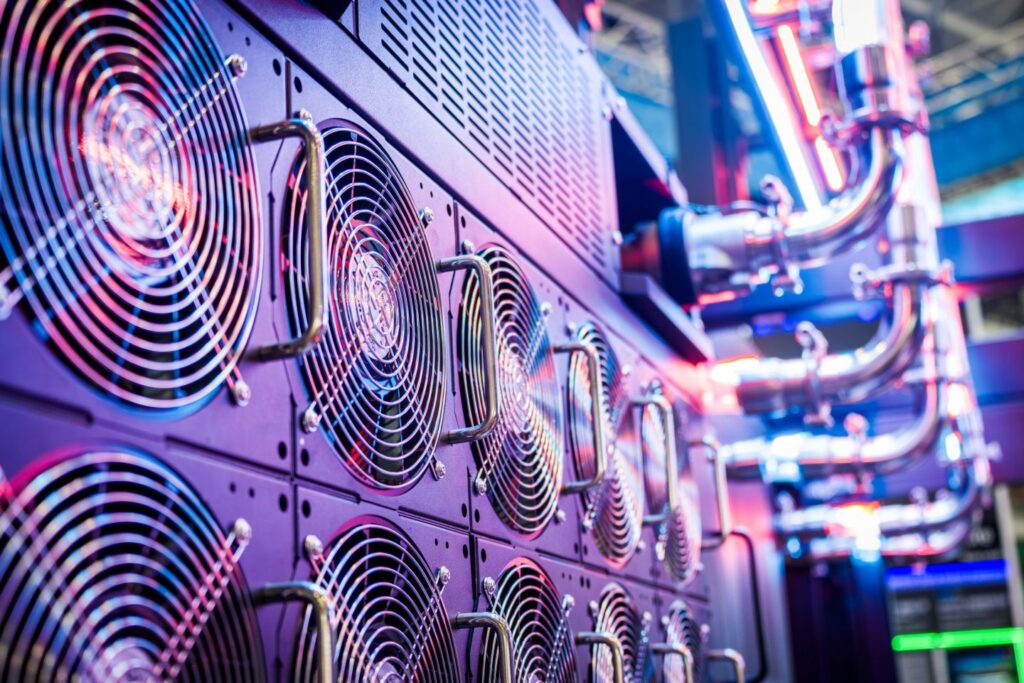 Amazon’s Power Play: Repositioning AWS Amid Rising Energy Pressure Amazon shifts AWS workloads as power constraints tighten