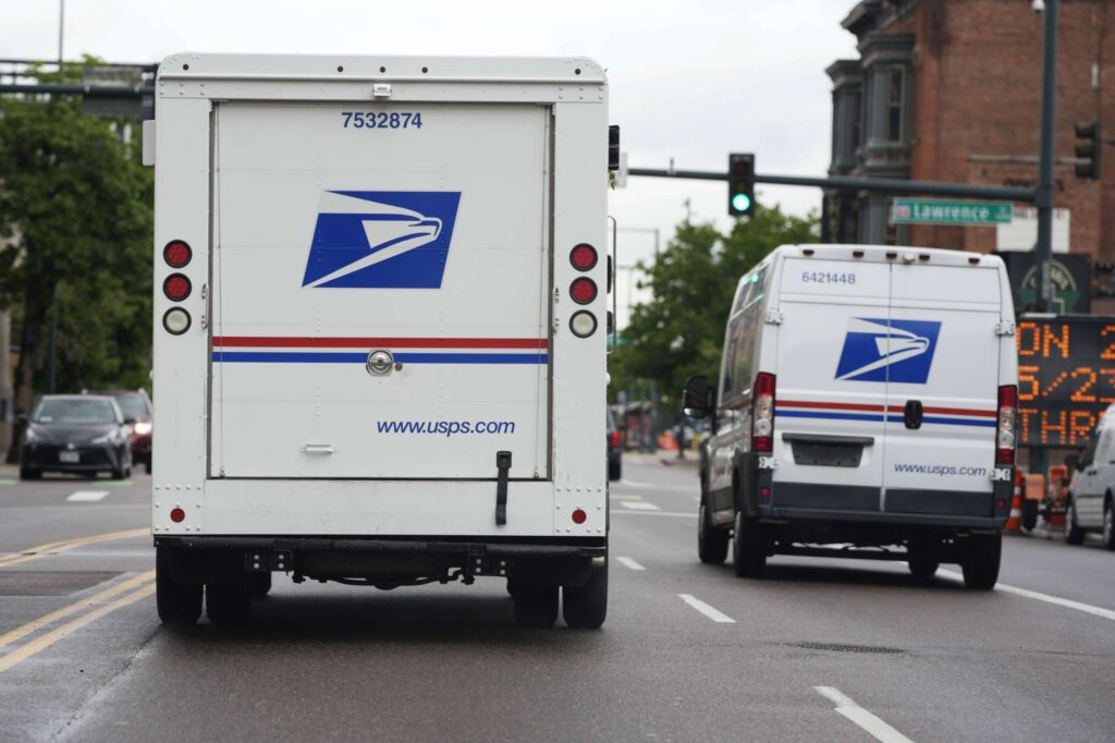 Postal Service employee manipulation schemes impacted customer service scores, report finds