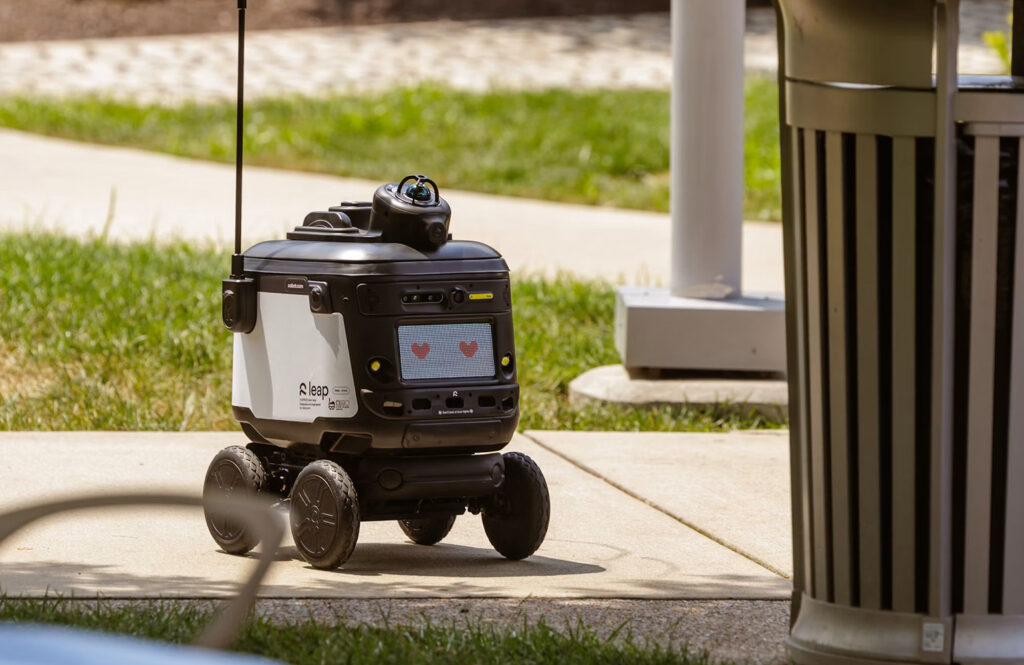 Robot.com and Sodexo Partner to Expand Sidewalk Delivery Robot Fleet Robot.com