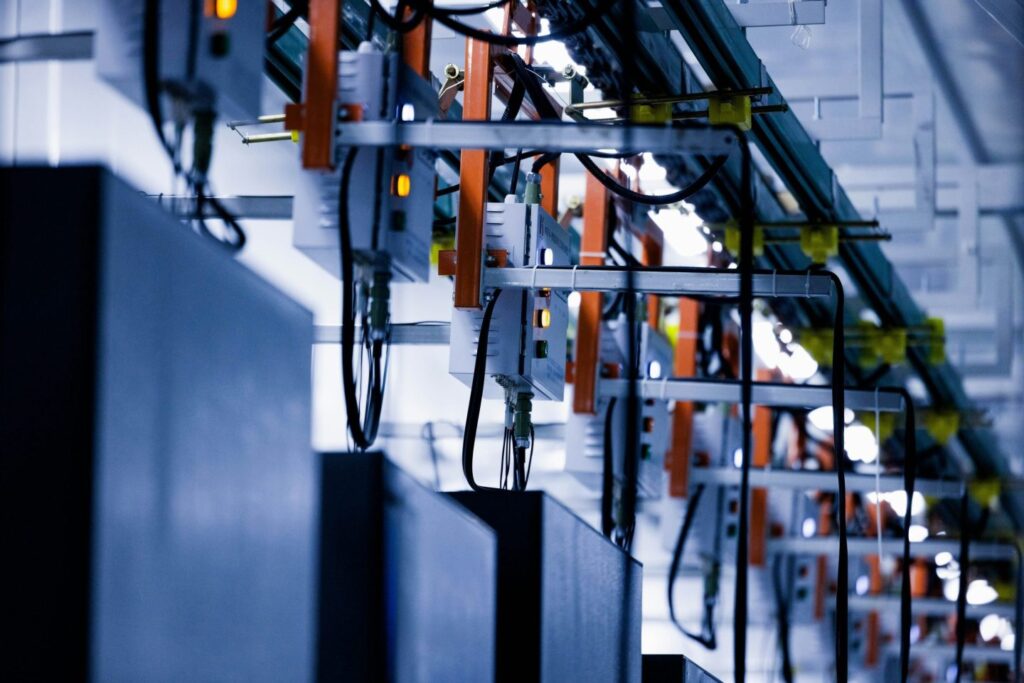UAE Scraps and Rebuilds 5GW AI Data Center Blueprint with Physical Security at Its Core UAE redesigns 5GW AI data centre plan around physical security