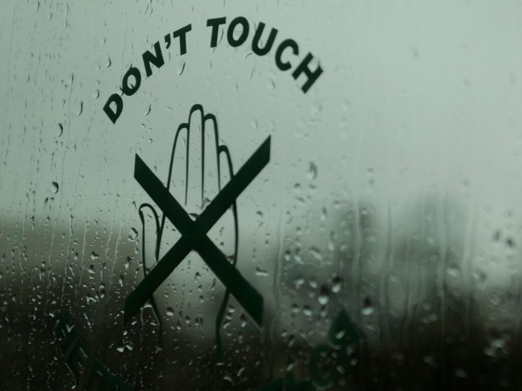 Simplifying IoT Connectivity: WBA and FIDO Pioneer Zero-Touch Wi-Fi Onboarding Don't touch sign as industrial operators can automate IoT onboarding across Wi-Fi networks through a joint specification from the Wireless Broadband Alliance (WBA) and FIDO Alliance.