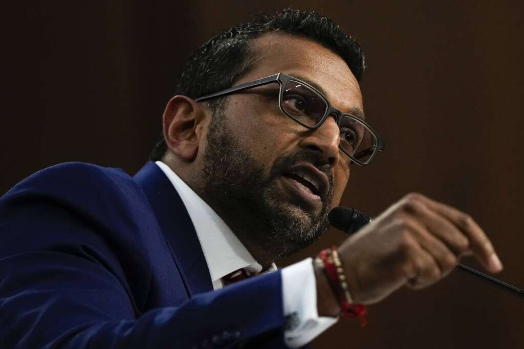 Former FBI Operatives File High-Stakes Lawsuit to Win Back Careers After Dismissal in Trump Classified Documents Investigation FBI agents and analysts fired for roles in Trump classified files probe sue to get their jobs back